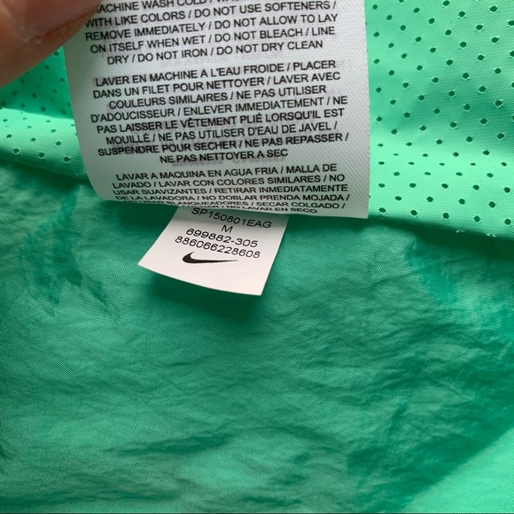 Nike Tech Aeroshield Moto Cape Jacket Size M - Picture 11 of 15